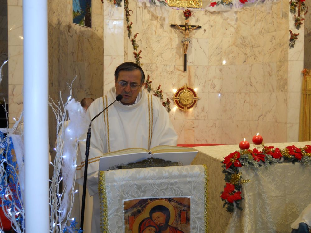 25-12-2011-messa-natale-ore-12-0060