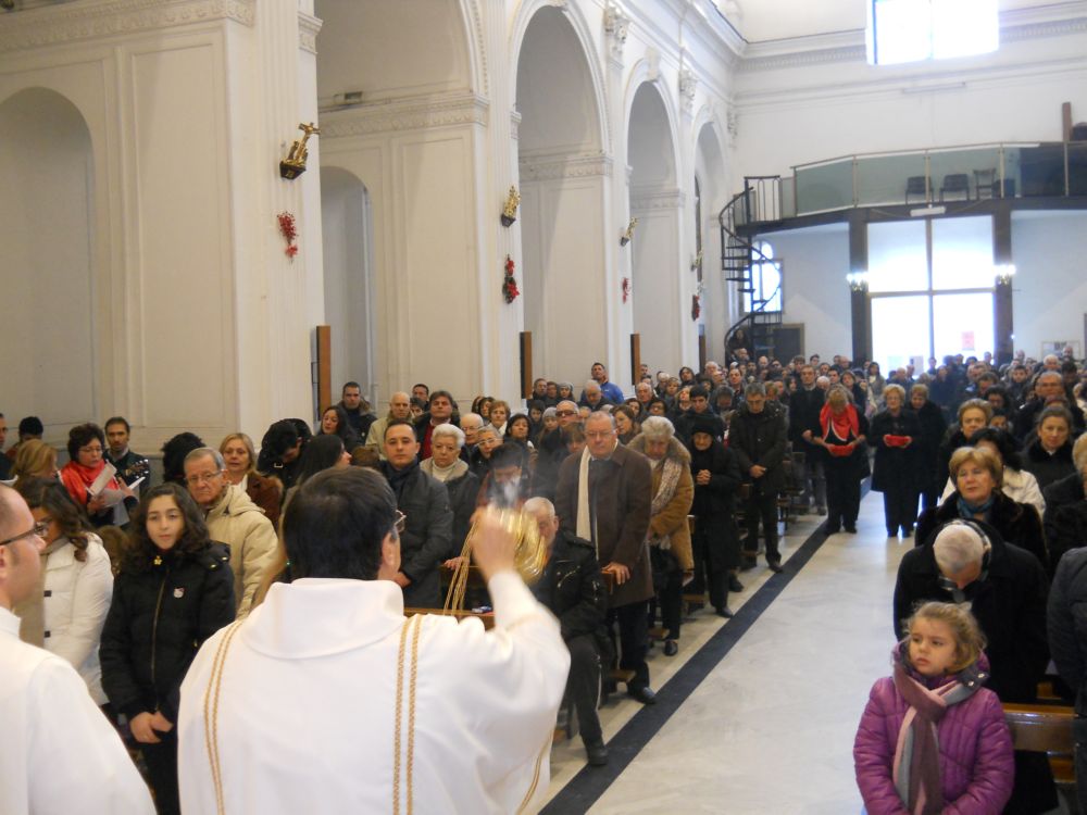 25-12-2011-messa-natale-ore-12-0080