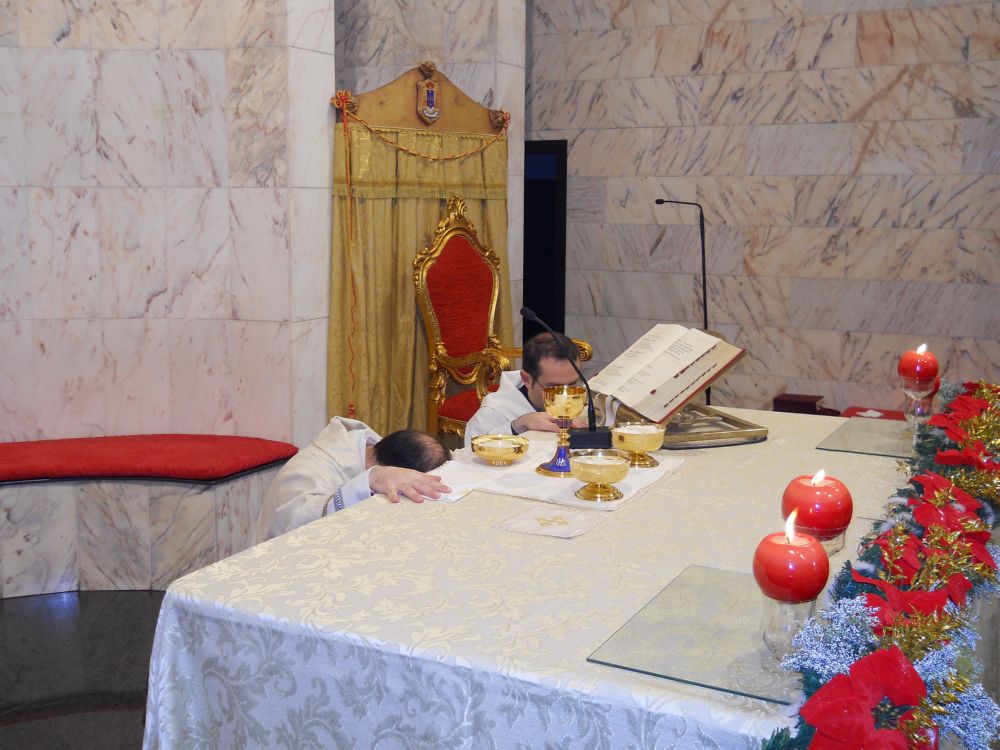 25-12-2011-messa-natale-ore-12-0091