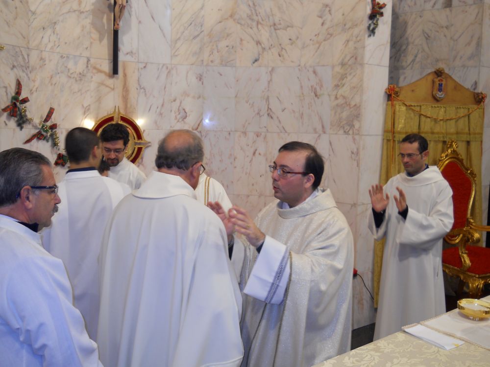 25-12-2011-messa-natale-ore-12-0100