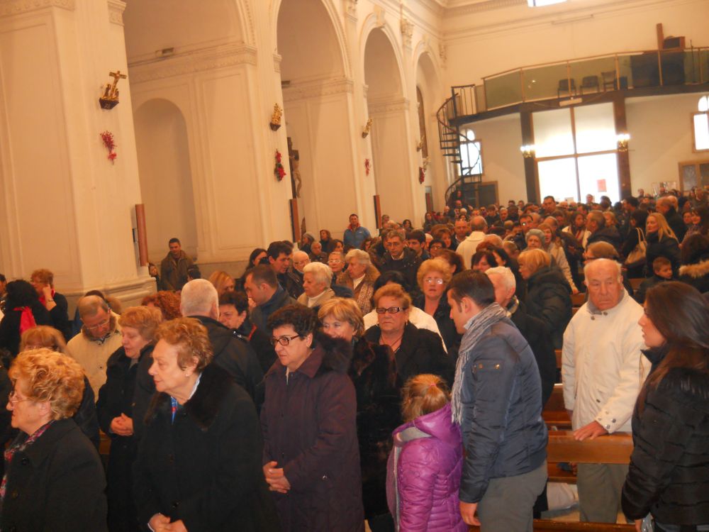 25-12-2011-messa-natale-ore-12-0108
