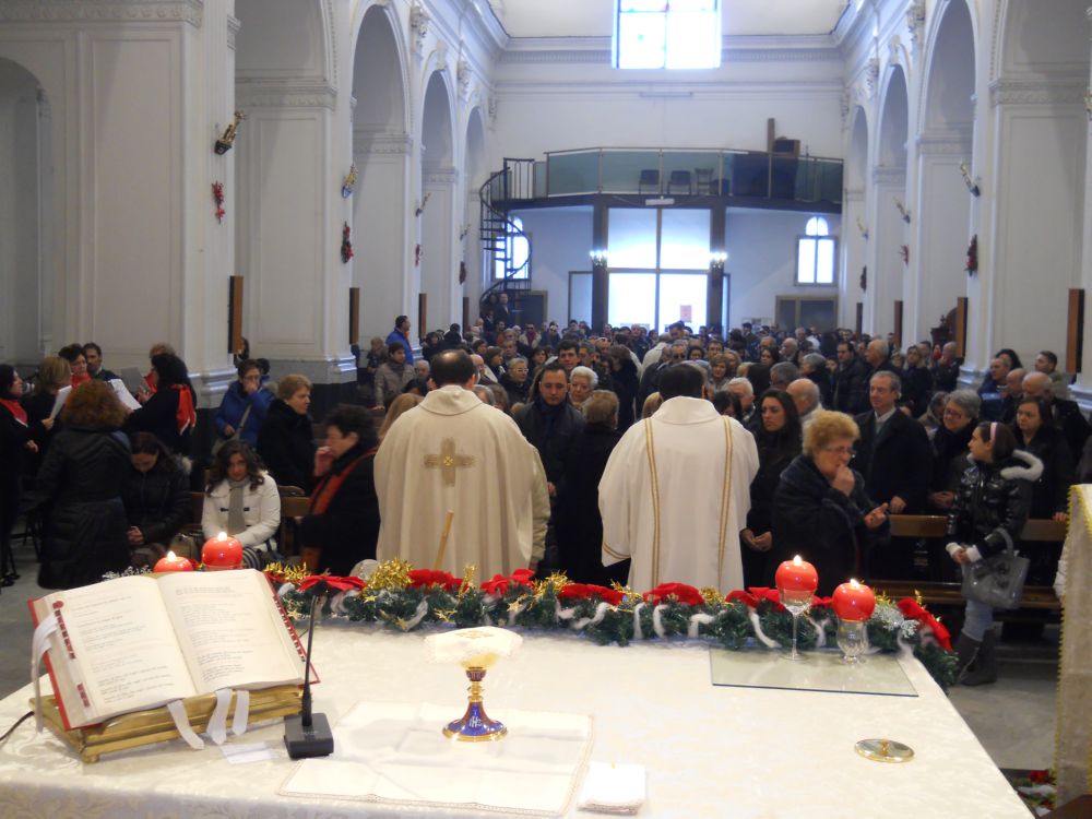 25-12-2011-messa-natale-ore-12-0109