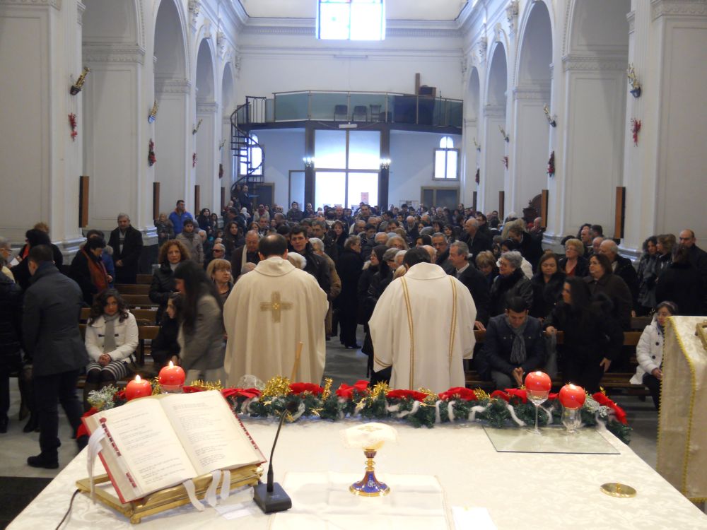 25-12-2011-messa-natale-ore-12-0110