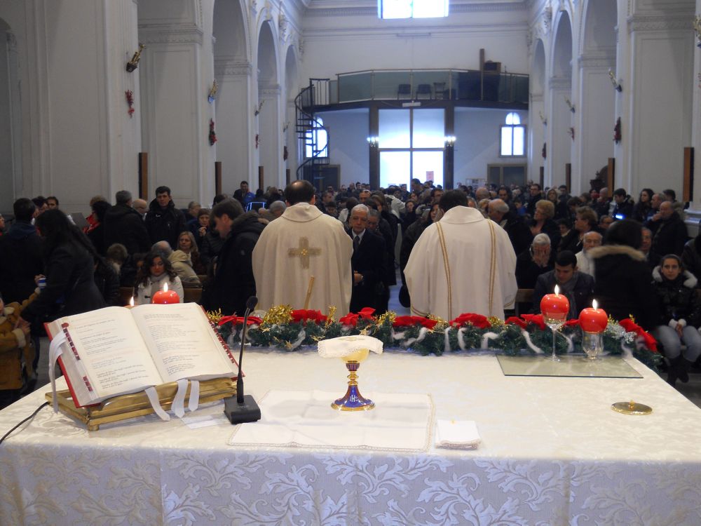 25-12-2011-messa-natale-ore-12-0113