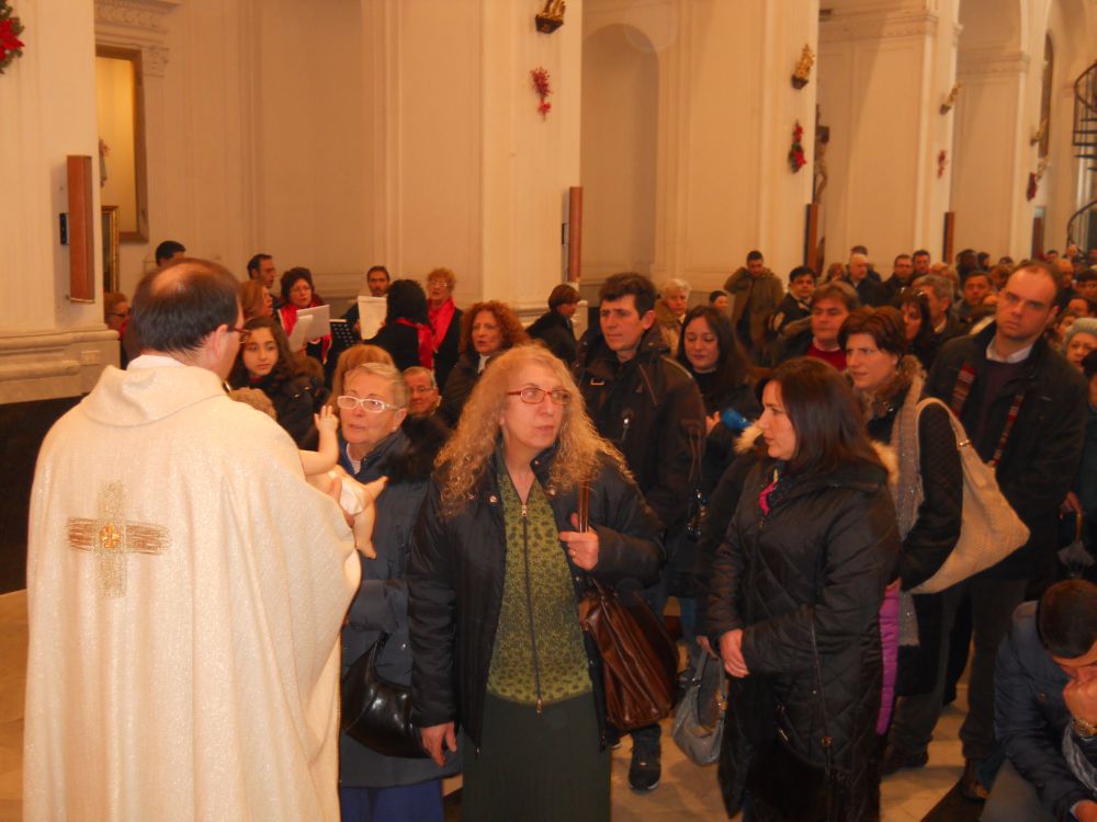 25-12-2011-messa-natale-ore-12-0125