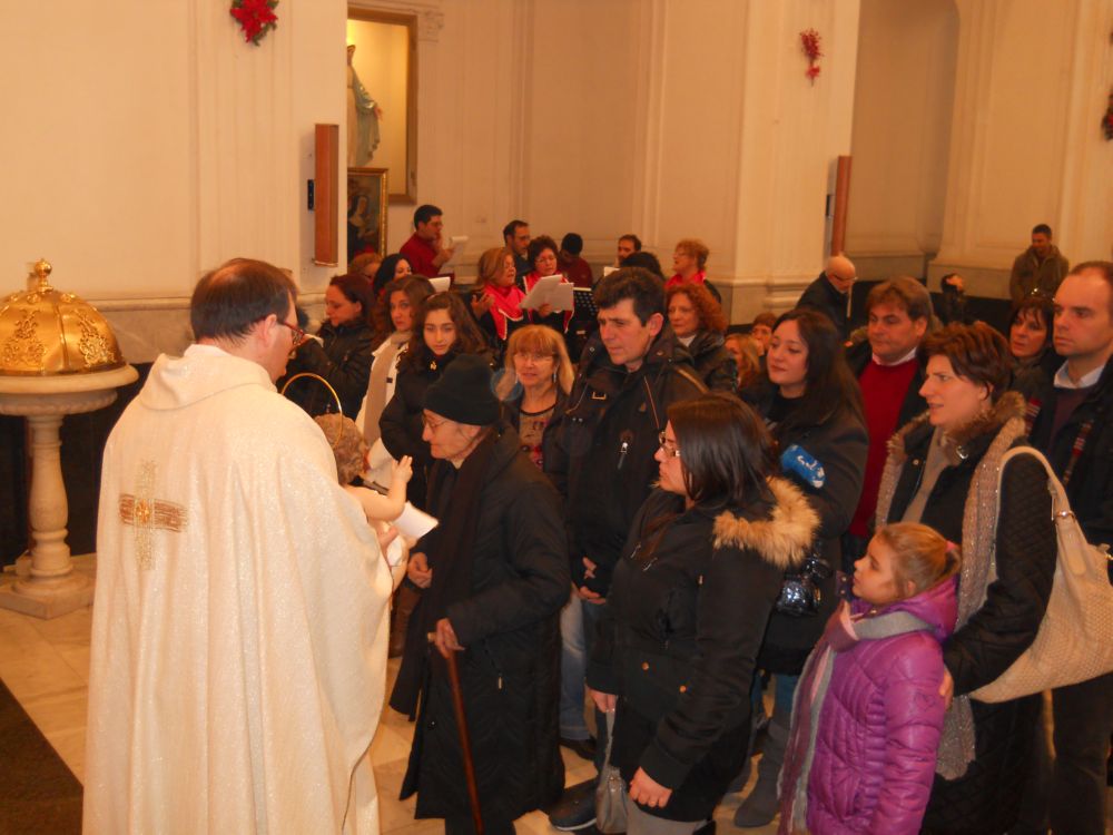 25-12-2011-messa-natale-ore-12-0126