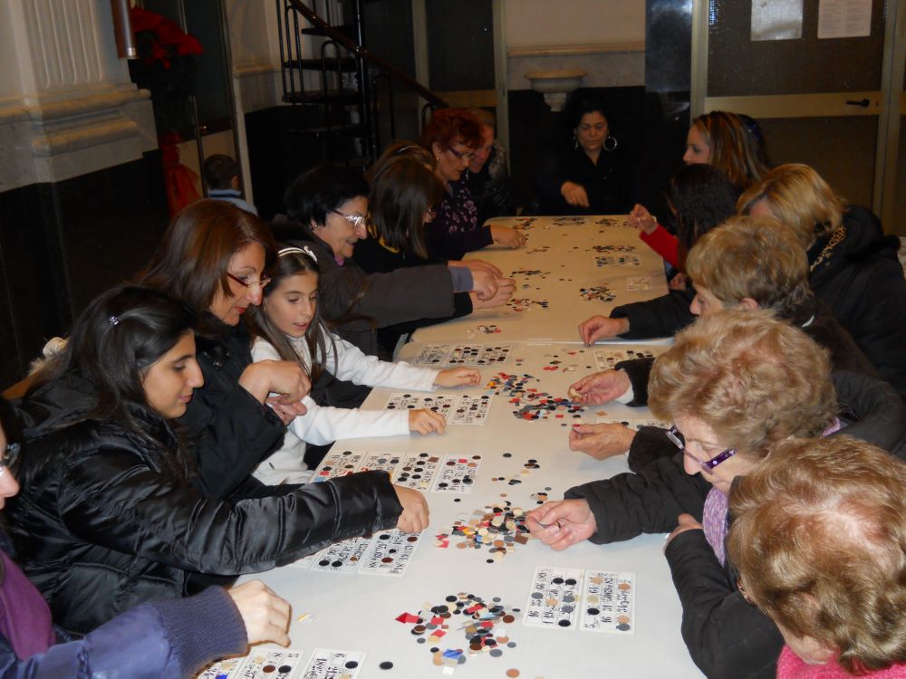 27-12-2011-tombolata-in-parrocchia-0008
