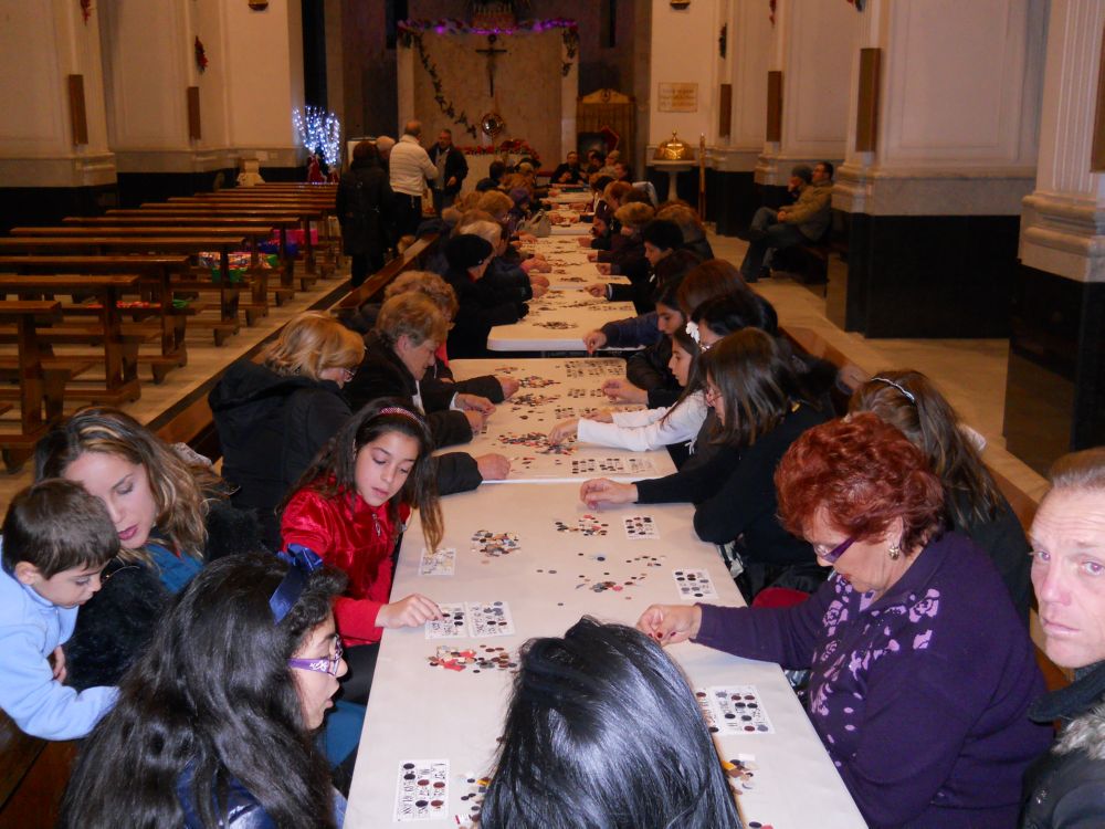 27-12-2011-tombolata-in-parrocchia-0009
