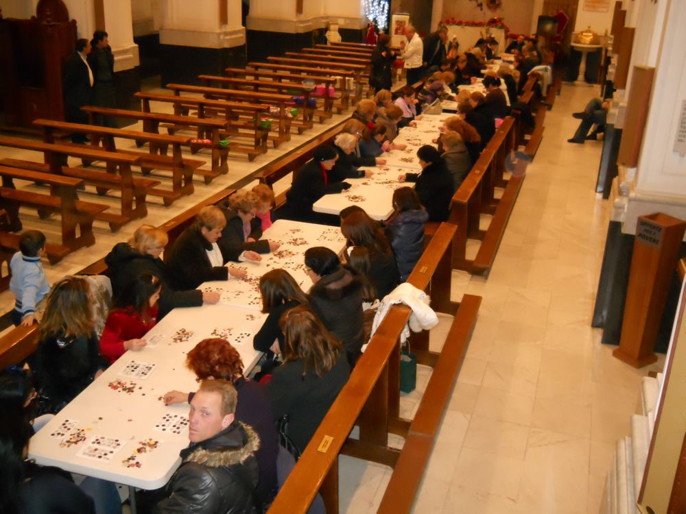 27-12-2011-tombolata-in-parrocchia-0010