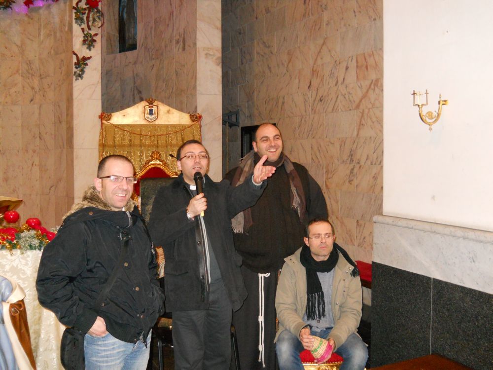 27-12-2011-tombolata-in-parrocchia-0051