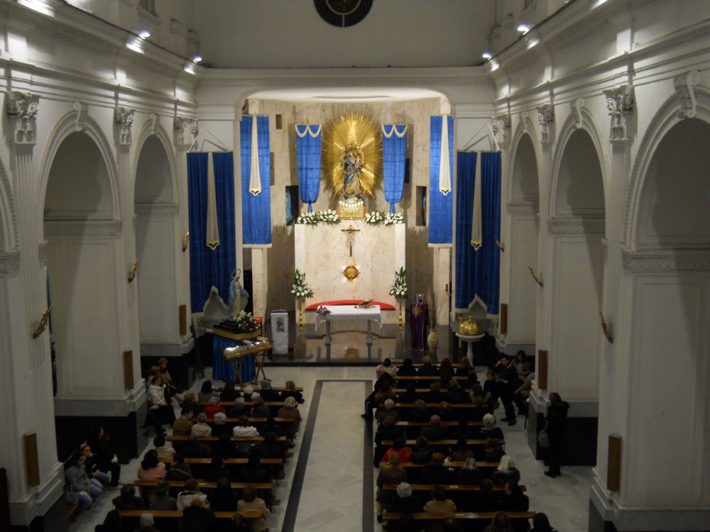 8-12-2011-messa-processione-009