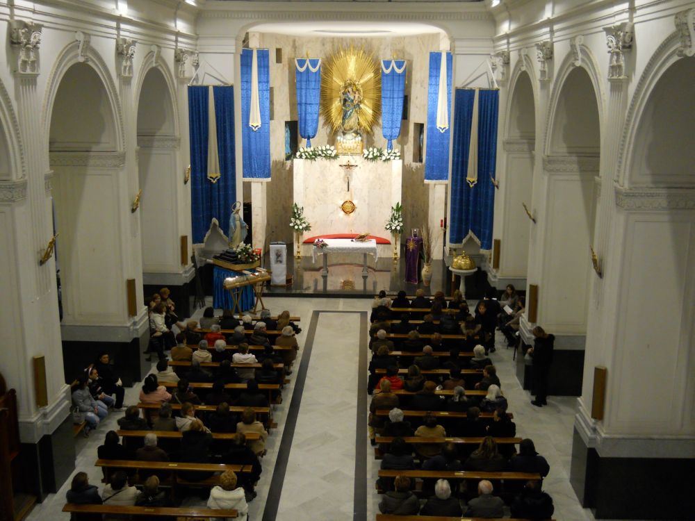 8-12-2011-messa-processione-010