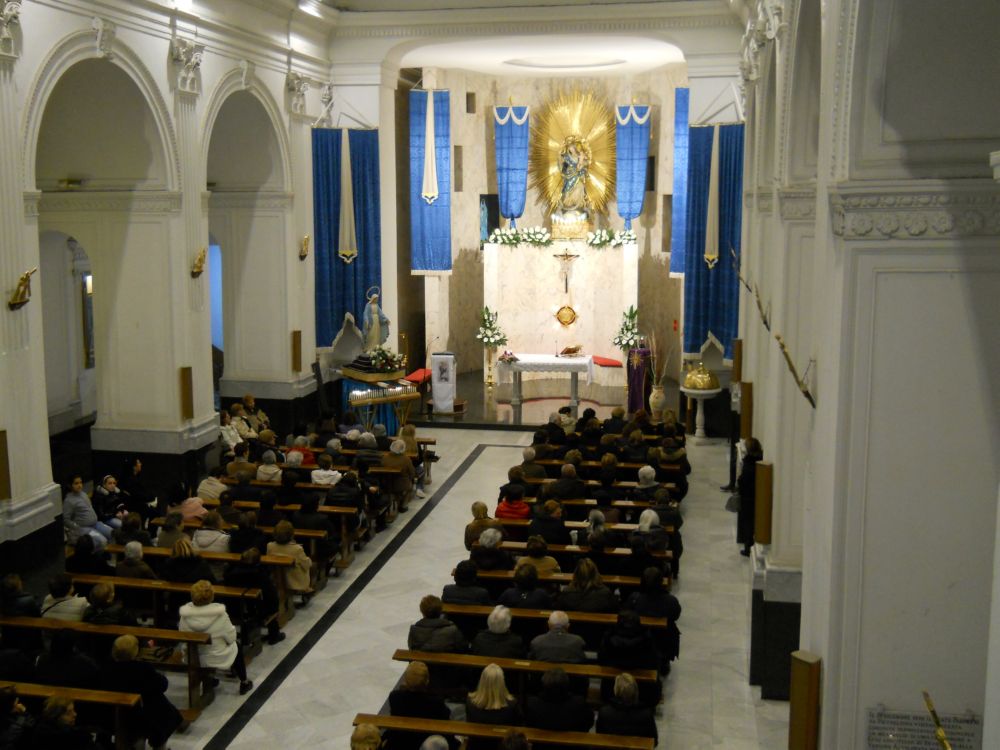 8-12-2011-messa-processione-012