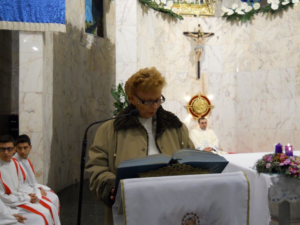 8-12-2011-messa-processione-019