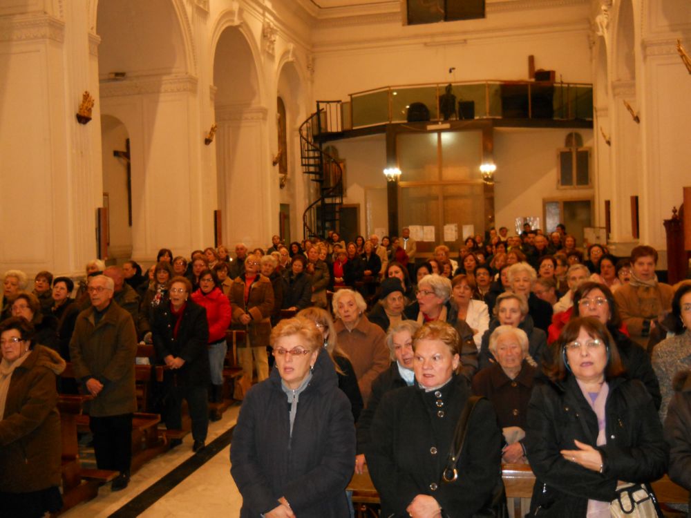 8-12-2011-messa-processione-024