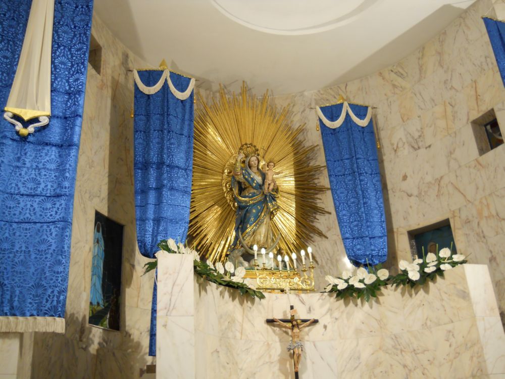 8-12-2011-messa-processione-032