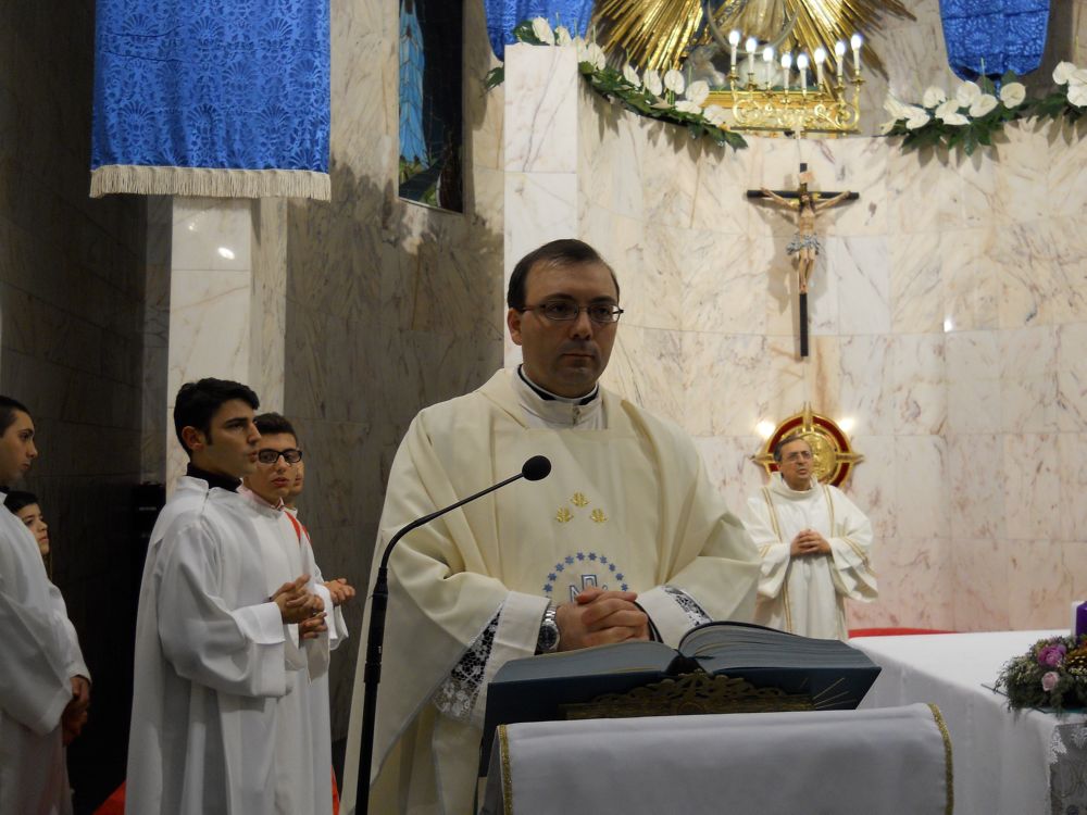 8-12-2011-messa-processione-033