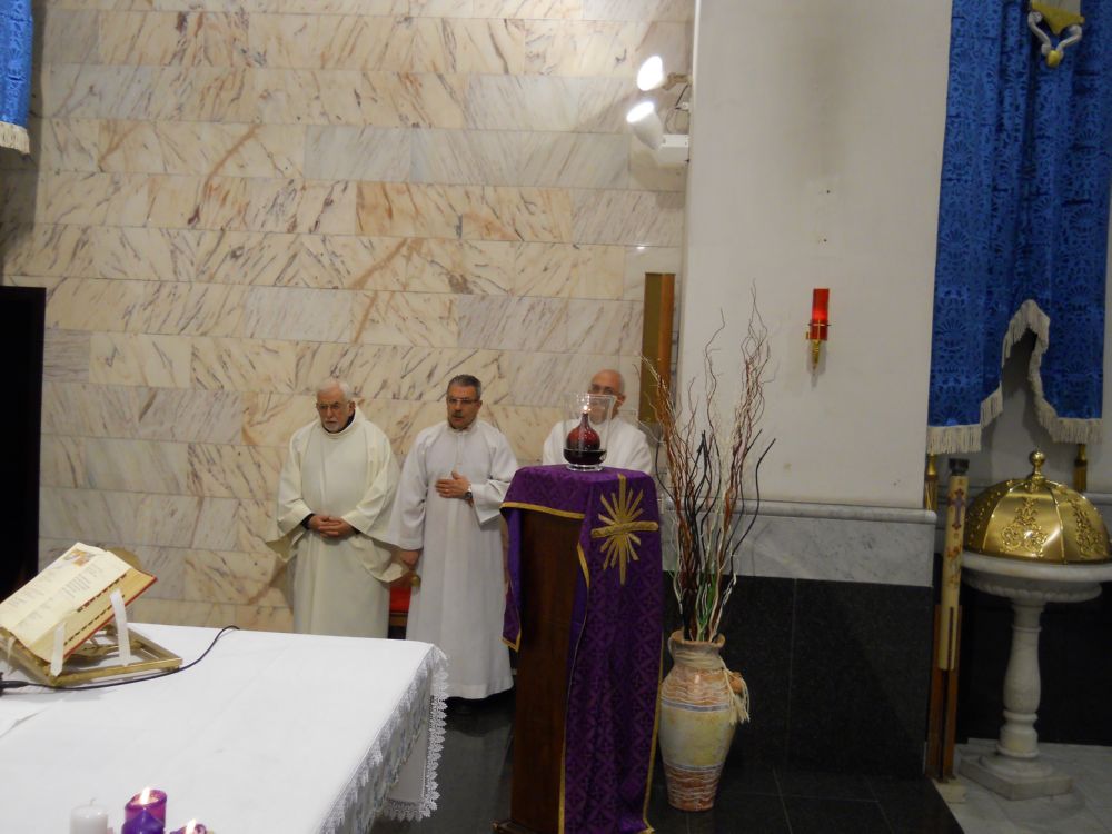 8-12-2011-messa-processione-037
