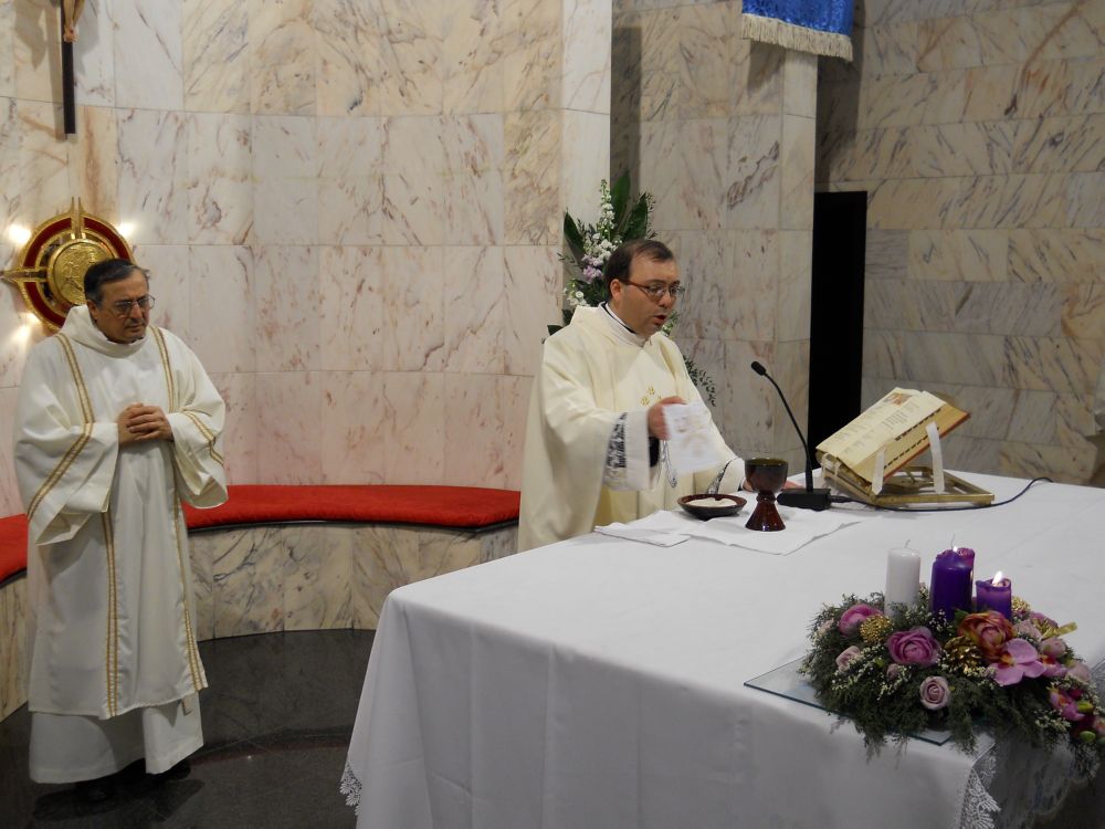 8-12-2011-messa-processione-039