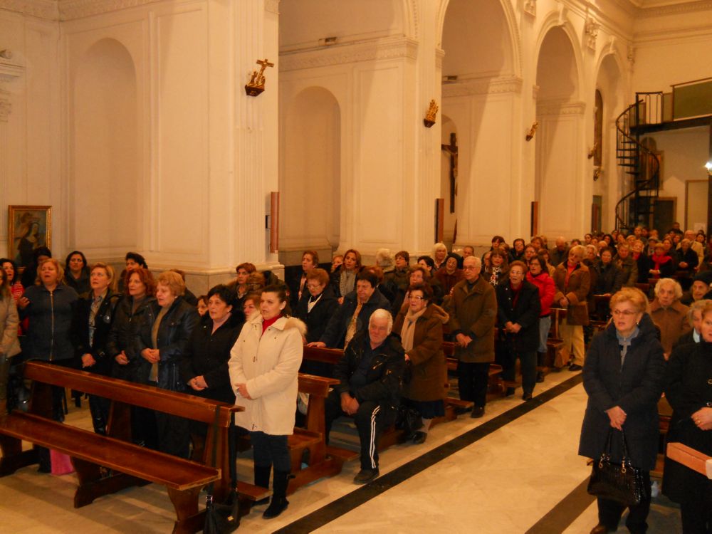 8-12-2011-messa-processione-040