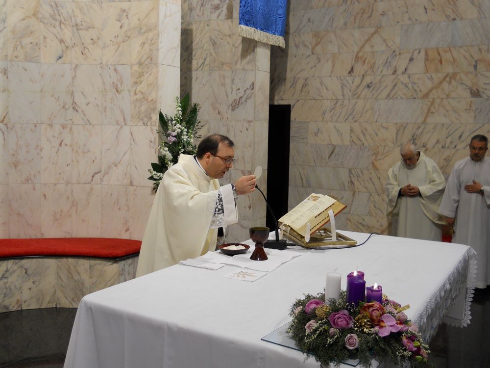 8-12-2011-messa-processione-042