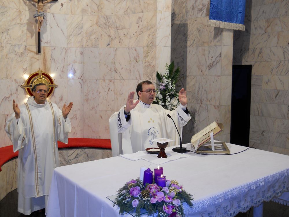 8-12-2011-messa-processione-050
