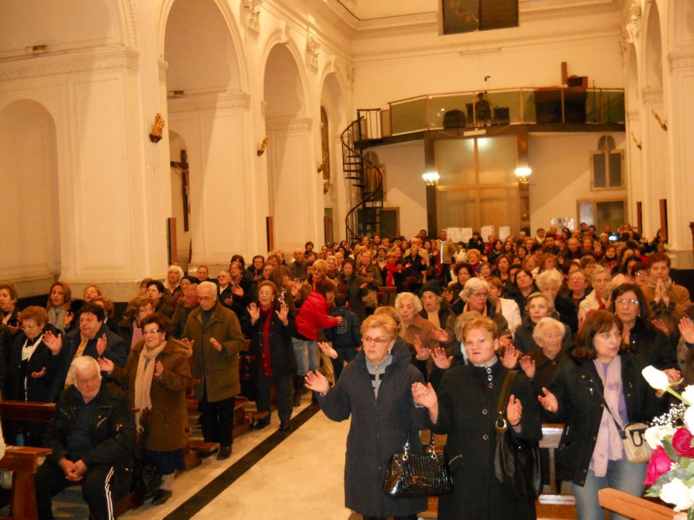 8-12-2011-messa-processione-051
