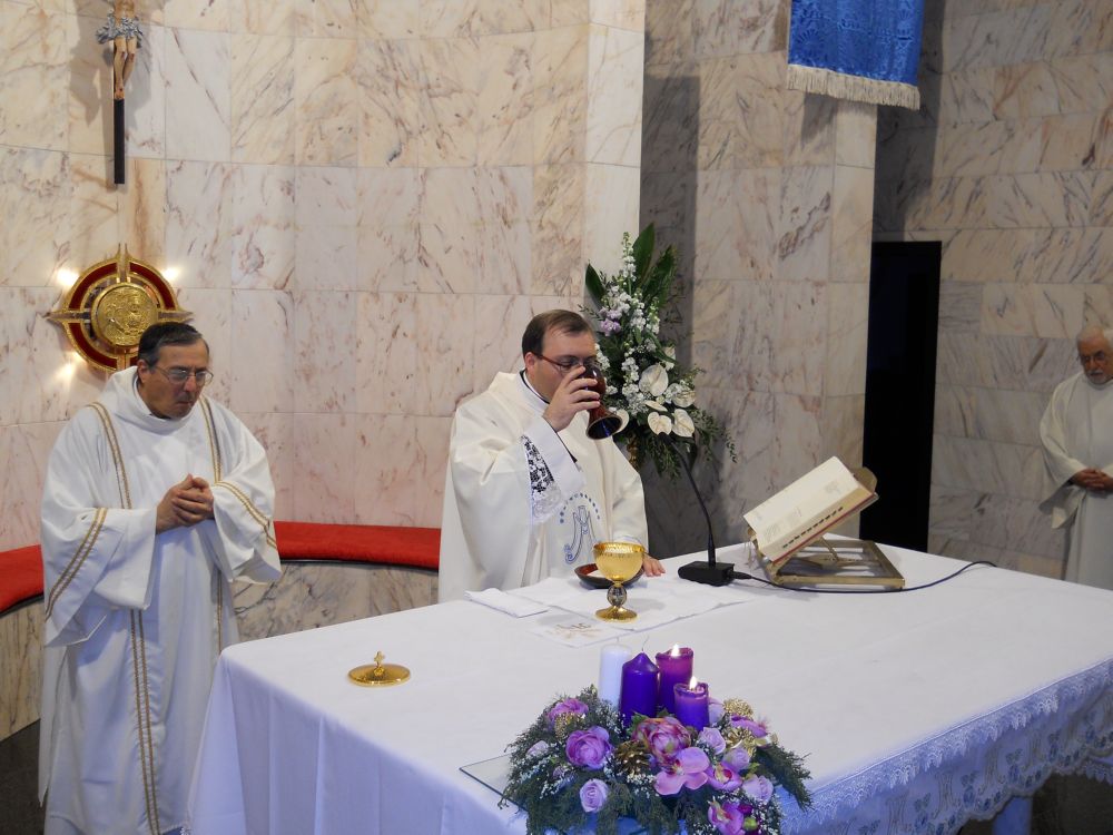 8-12-2011-messa-processione-060