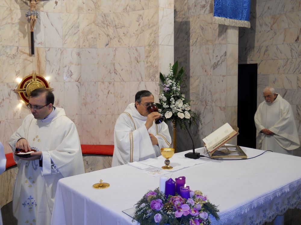 8-12-2011-messa-processione-061