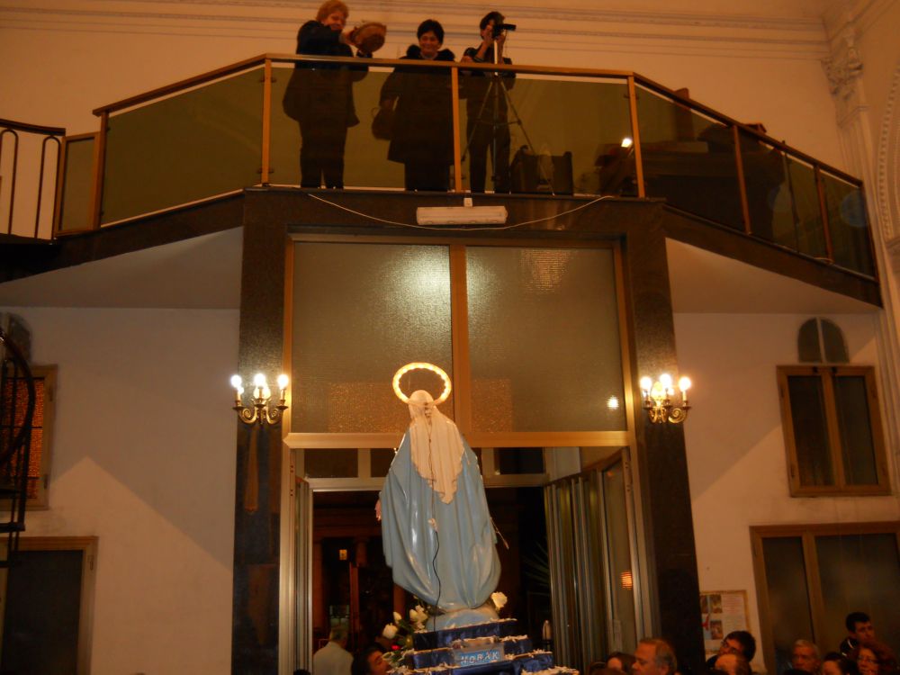 8-12-2011-messa-processione-091