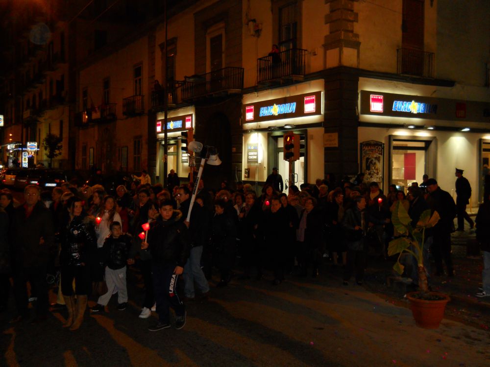 8-12-2011-messa-processione-162