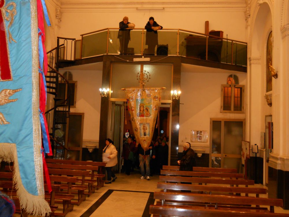 8-12-2011-messa-processione-189