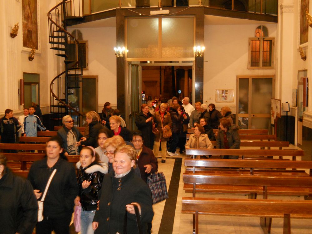 8-12-2011-messa-processione-192