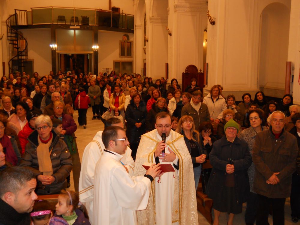 8-12-2011-messa-processione-216