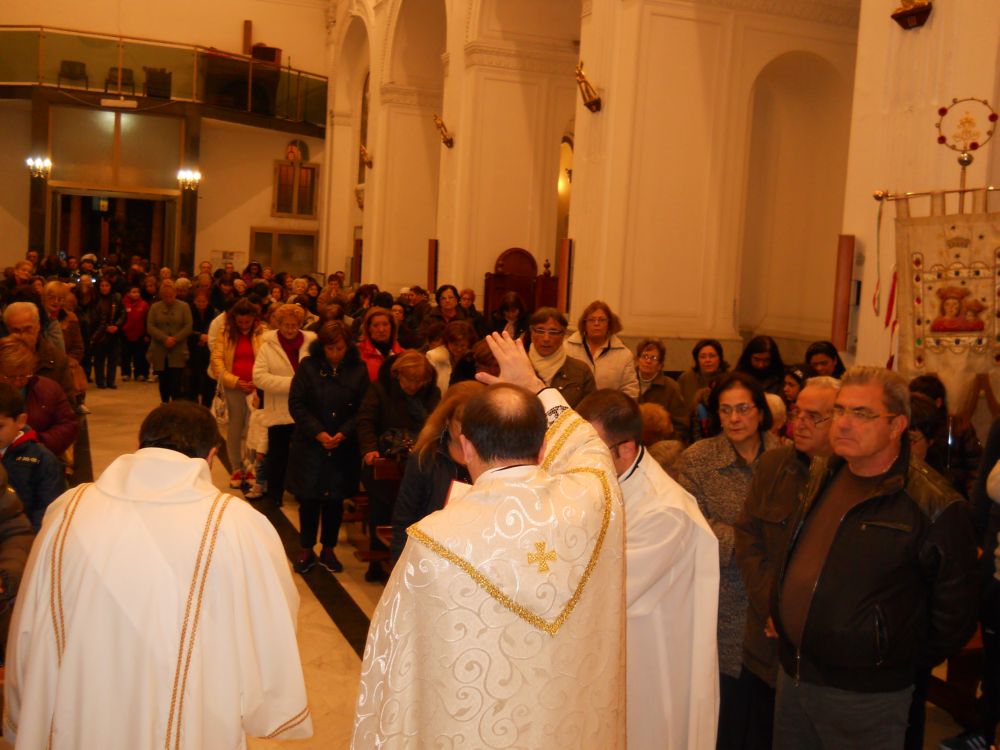 8-12-2011-messa-processione-221