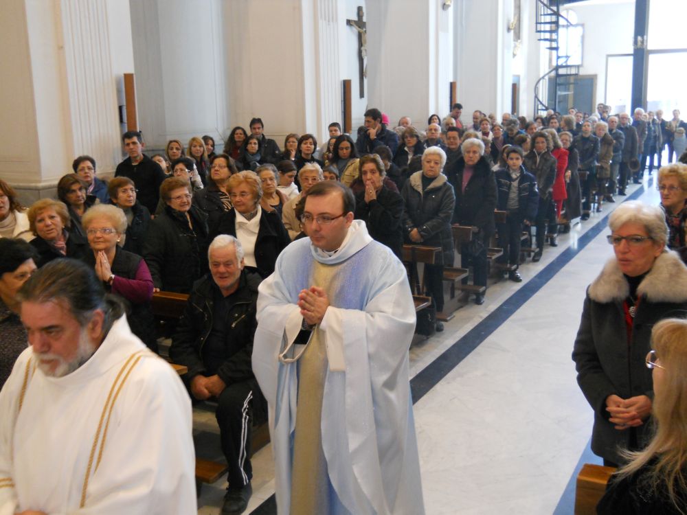 8-12-2011-messa-ore-12-009