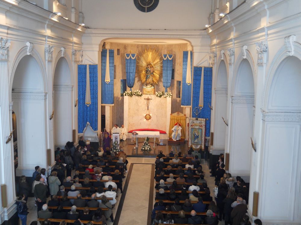 8-12-2011-messa-ore-12-017