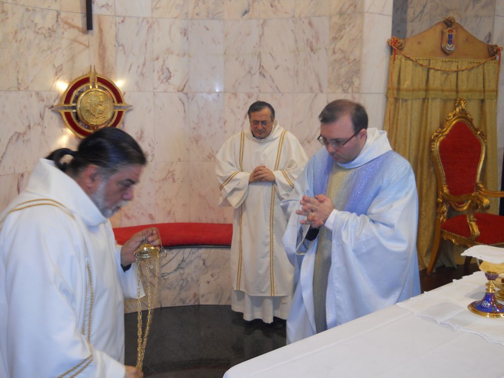 8-12-2011-messa-ore-12-022