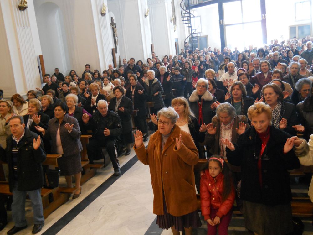 8-12-2011-messa-ore-12-047