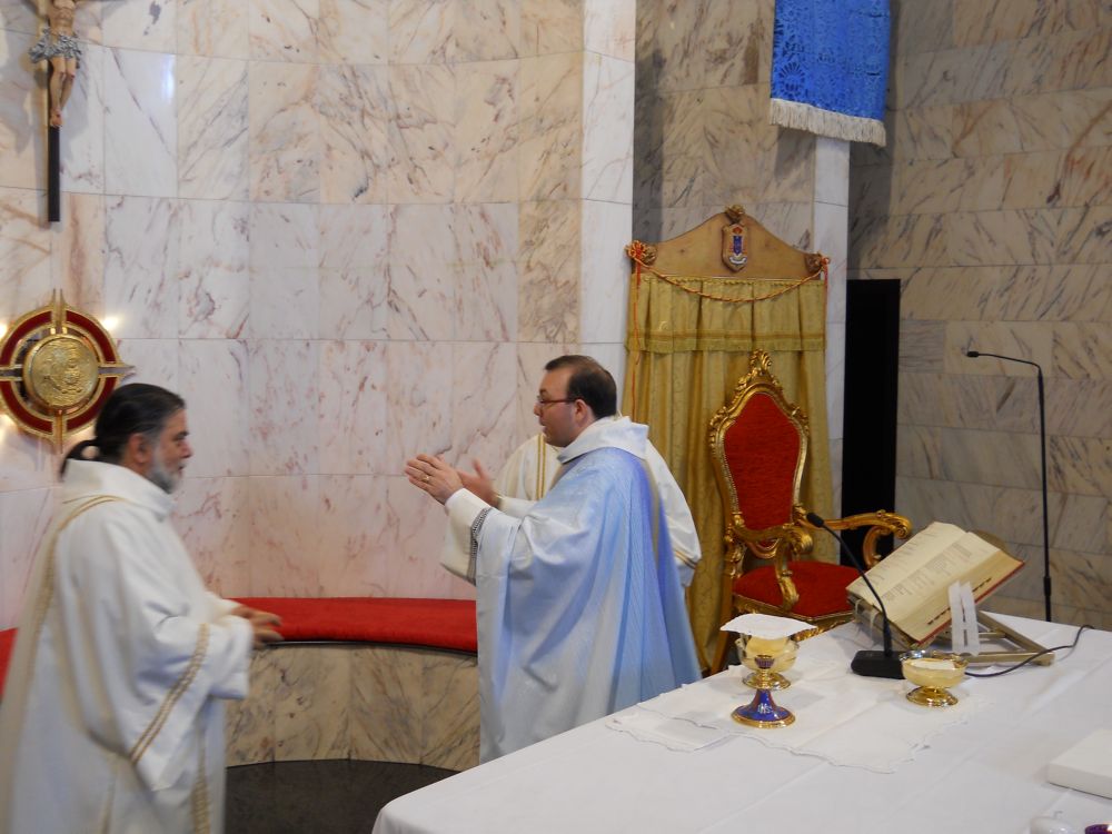 8-12-2011-messa-ore-12-050