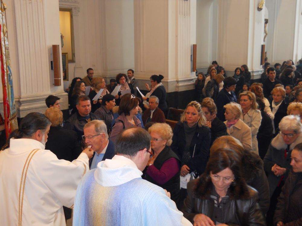 8-12-2011-messa-ore-12-062