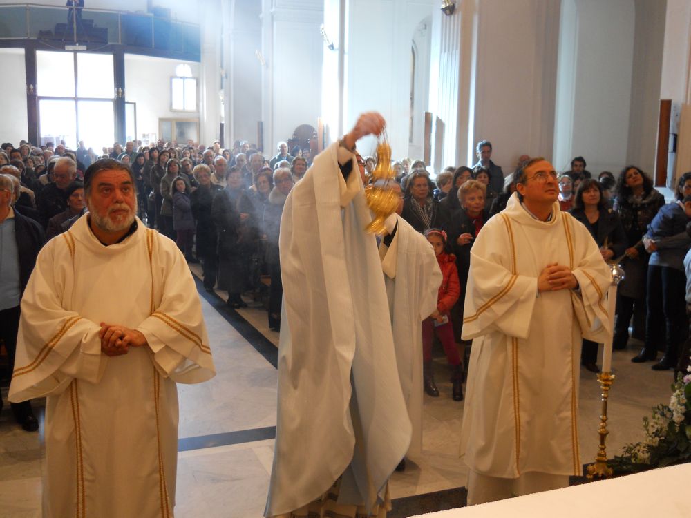 8-12-2011-messa-ore-12-097