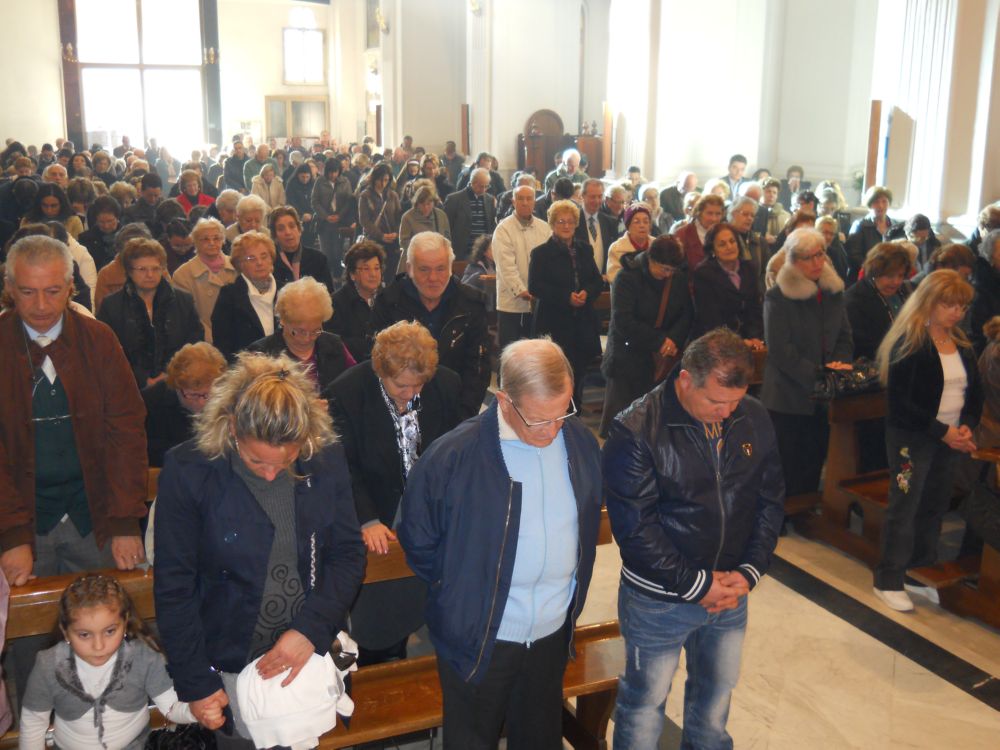 8-12-2011-messa-ore-12-102