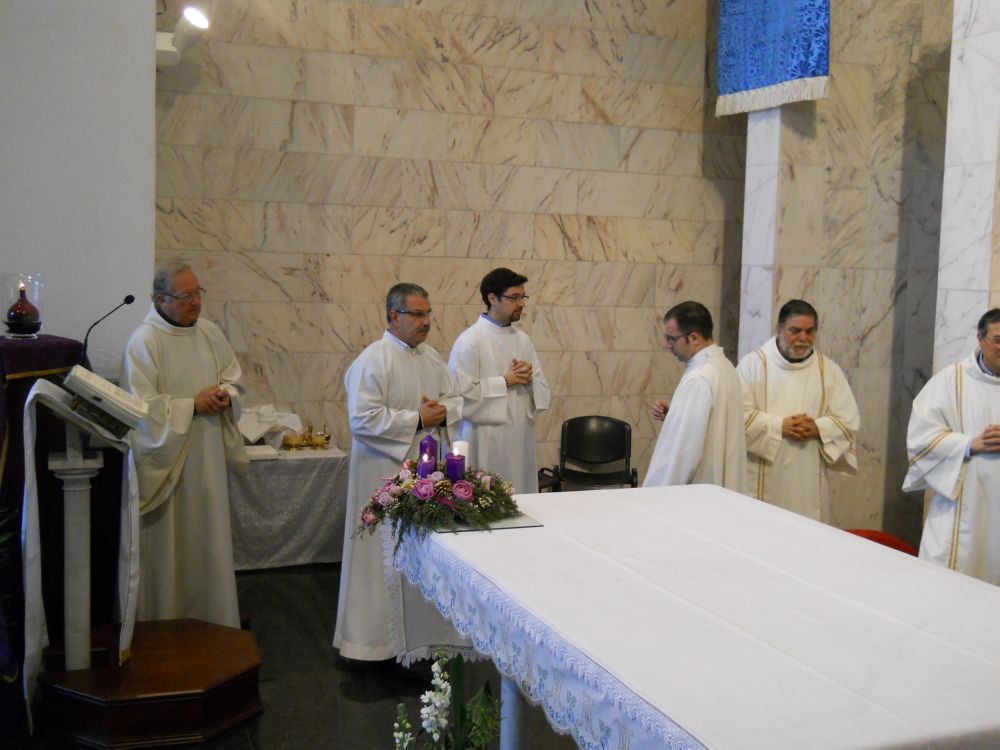 8-12-2011-messa-ore-12-107